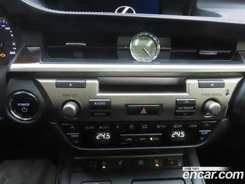 Lexus ES 2018 2.5 Автомат в Москве № 232014, фото 12