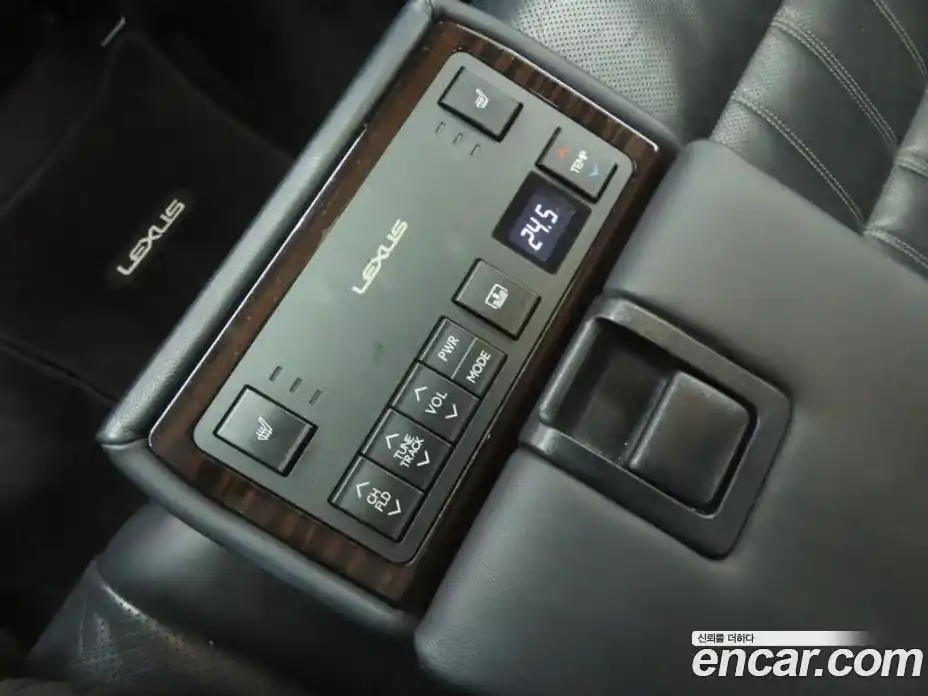 Lexus ES 2018 2.5 Автомат в Москве № 232014, фото 16