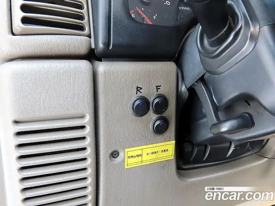 Jeep Wrangler 2003 4.0 Автомат в Москве № 232785, фото 11