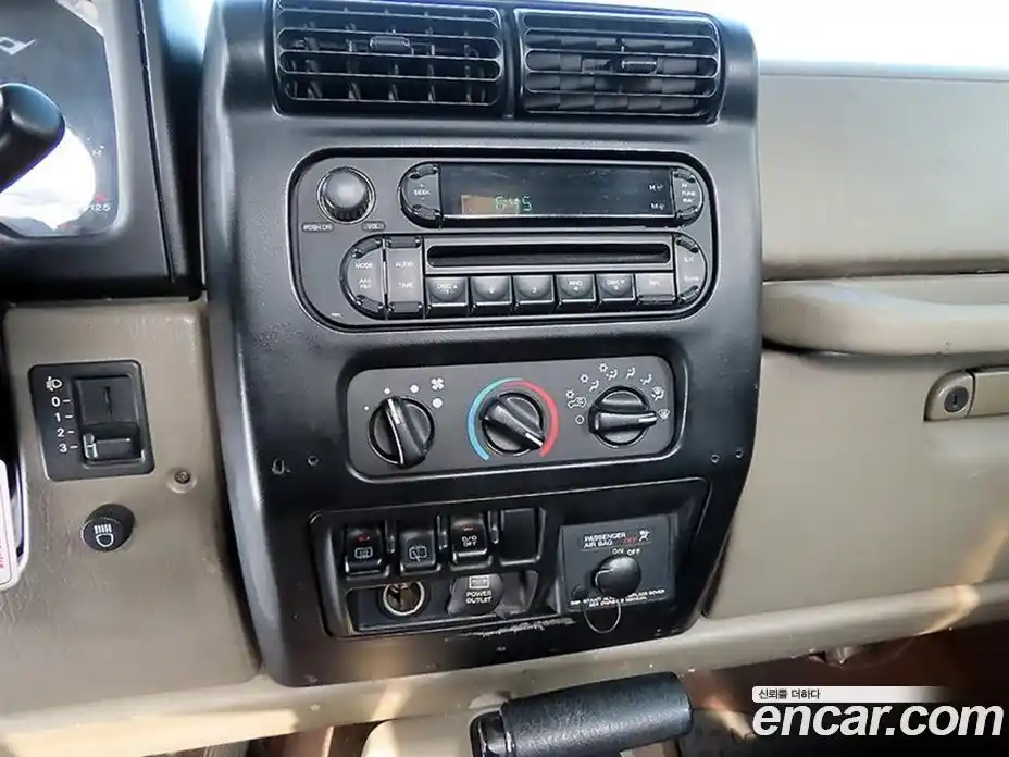 Jeep Wrangler 2003 4.0 Автомат в Москве № 232785, фото 12