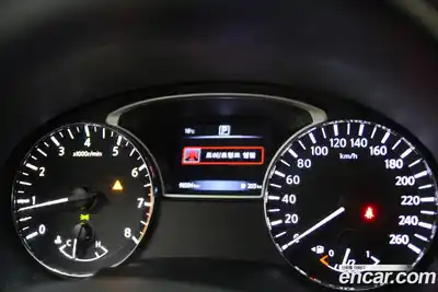 Nissan Altima 2017 2.5 Автомат в Москве № 244703, миниатюра 9