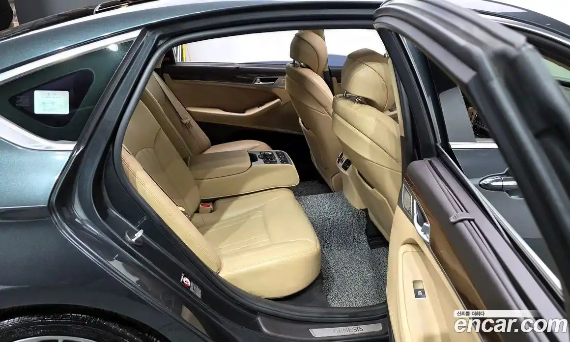 Genesis G80 2018 3.3 Автомат в Москве № 24928, фото 12