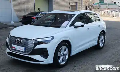 Audi Q4 e-tron, 2022