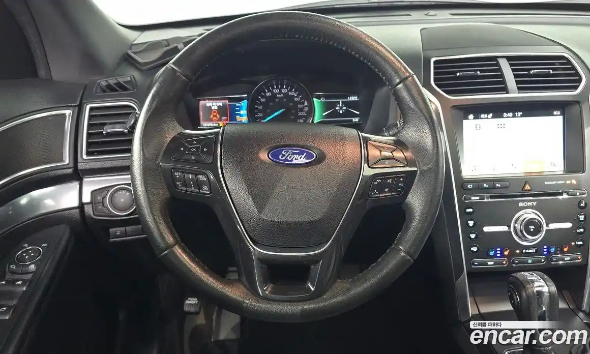 Ford Explorer 2018 2.3 Автомат в Москве № 255655, фото 19