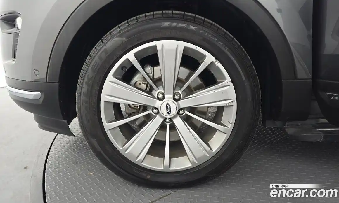 Ford Explorer 2018 2.3 Автомат в Москве № 255655, фото 3