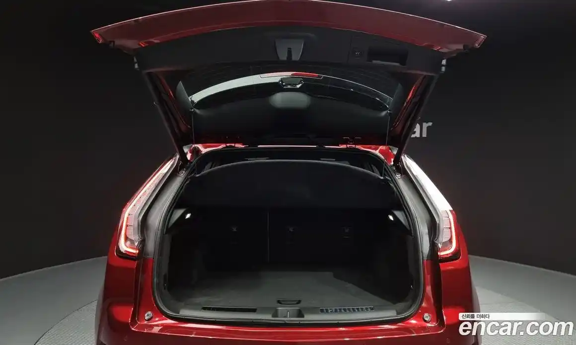 Cadillac XT4 2023 2.0 Автомат в Москве № 256349, фото 20