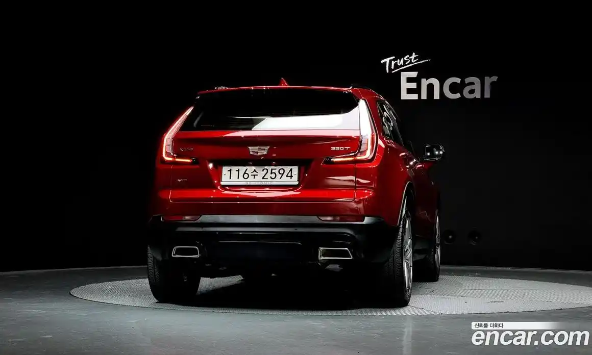 Cadillac XT4 2023 2.0 Автомат в Москве № 256349, фото 4