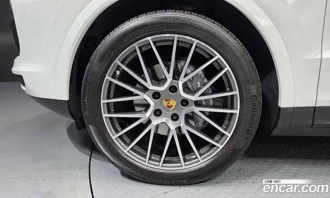 Porsche Cayenne 2022 3.0 Автомат в Москве № 270134, фото 14