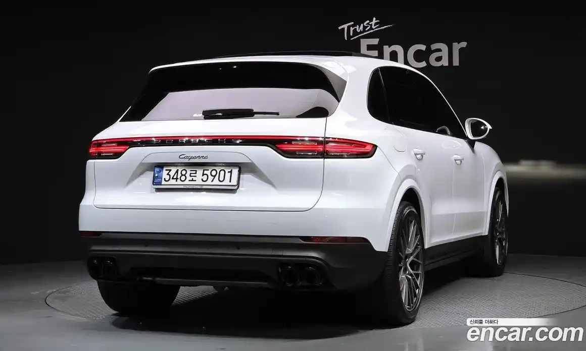 Porsche Cayenne 2022 3.0 Автомат в Москве № 270134, фото 17