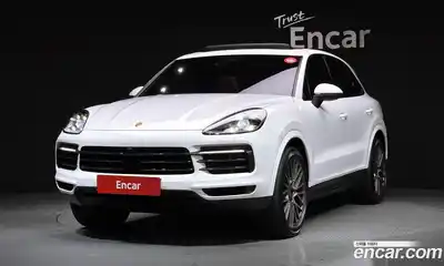 Porsche Cayenne 2022 3.0 Автомат в Москве № 270134, миниатюра 4