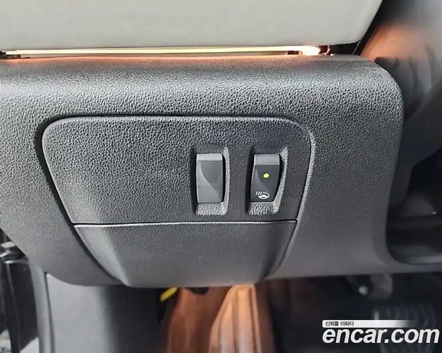 Renault SM6 2017 1.6 Автомат в Москве № 277754, фото 19