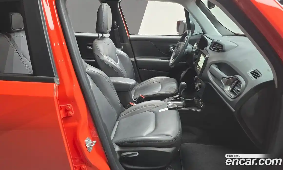 Jeep Renegade 2021 2.4 Автомат в Москве № 278464, фото 10