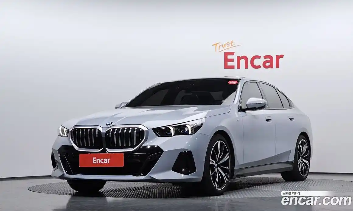 BMW 5-Series 2024 2.0 Автомат в Москве № 280037, фото 11