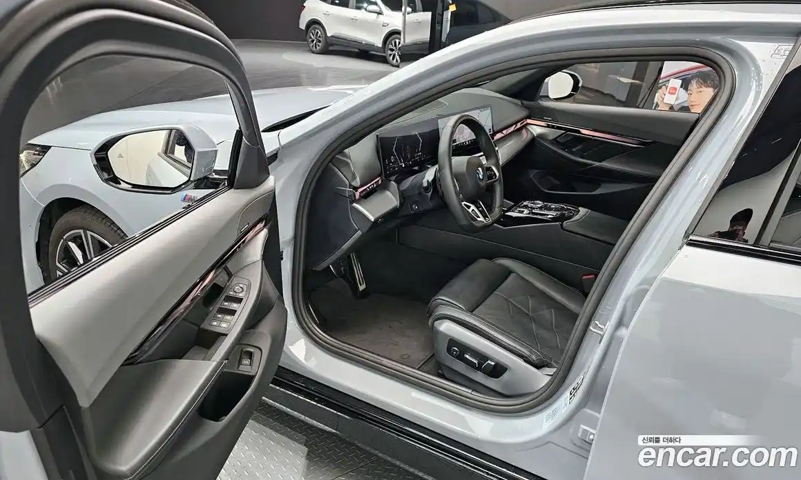 BMW 5-Series 2024 2.0 Автомат в Москве № 280037, фото 7