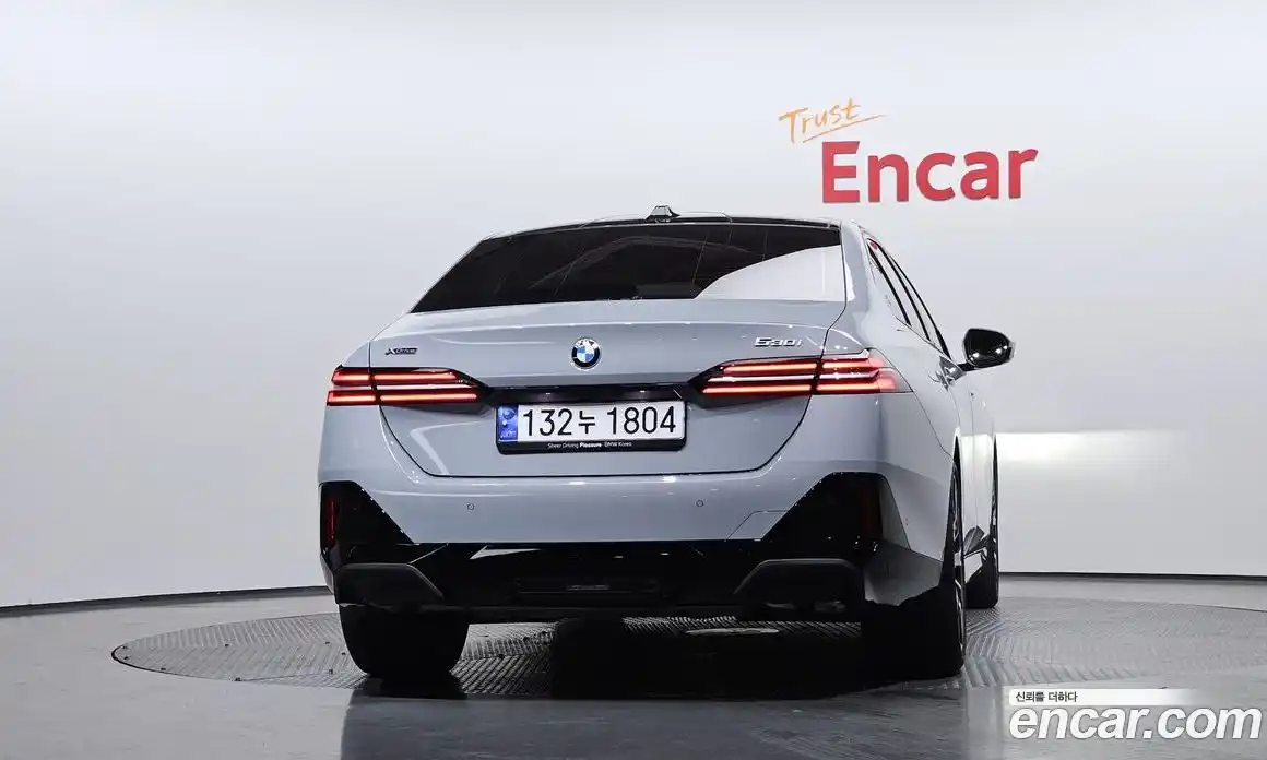 BMW 5-Series 2024 2.0 Автомат в Москве № 280037, фото 9