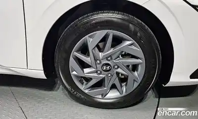 Hyundai Avante 2025 1.6 Автомат в Москве № 282392, миниатюра 11