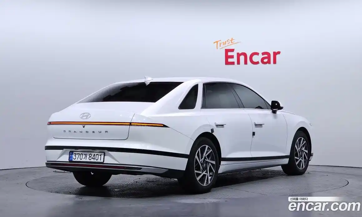 Hyundai Grandeur 2023 2.5 Автомат в Москве № 284180, фото 11