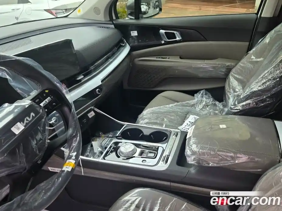 Kia Canival 2026 1.6 Автомат в Москве № 284748, фото 3