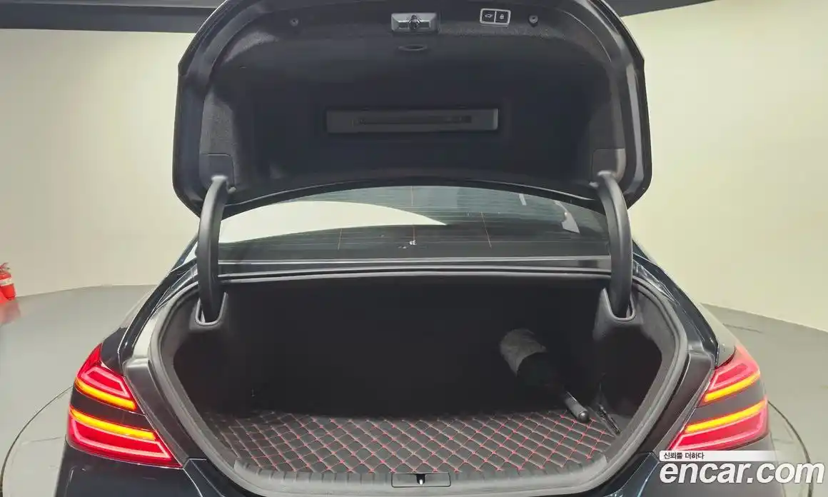 Genesis G70 2022 2.0 Автомат в Москве № 289019, фото 16