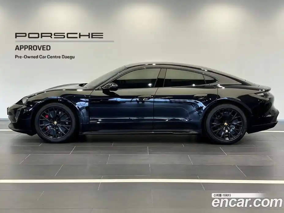 Porsche Taycan 2024 0.1 Автомат в Москве № 297602, фото 3