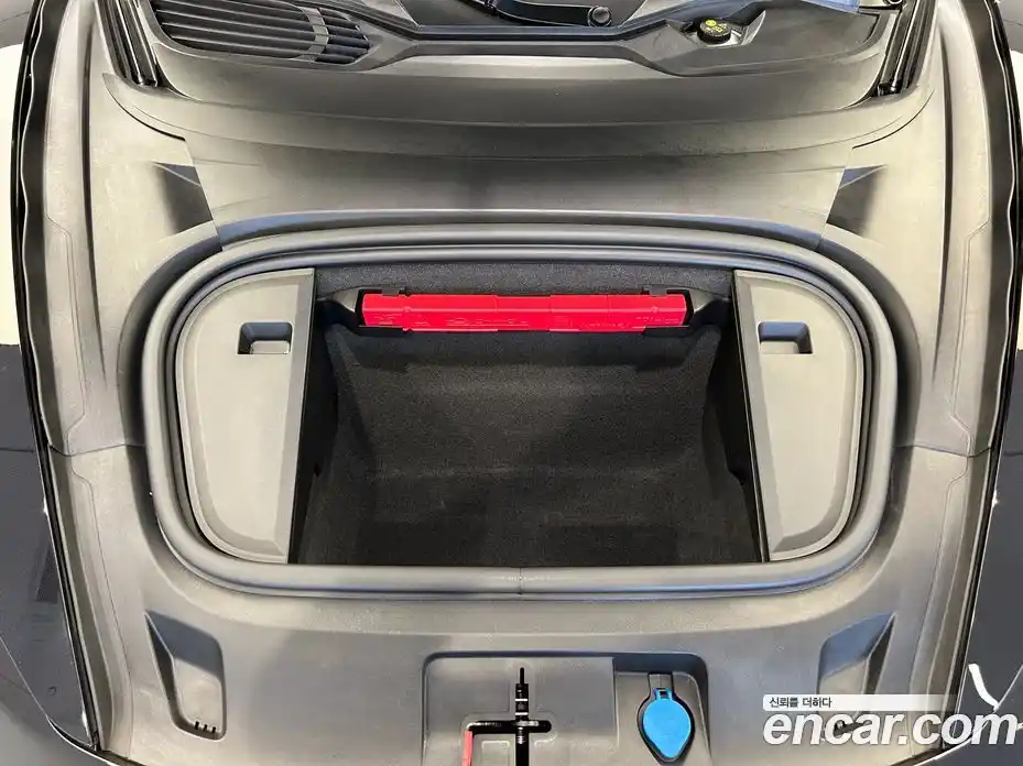 Porsche Taycan 2024 0.1 Автомат в Москве № 297602, фото 6