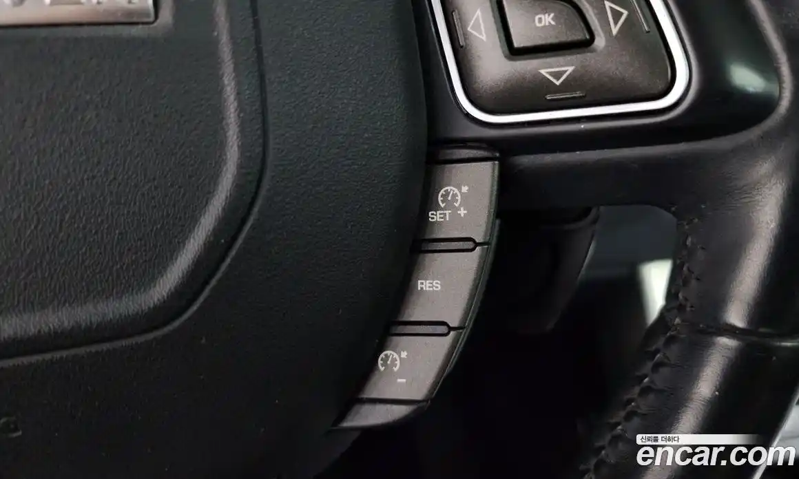 Land Rover Range-Rover Evoque 2015 2.2 Автомат в Москве № 298557, фото 14