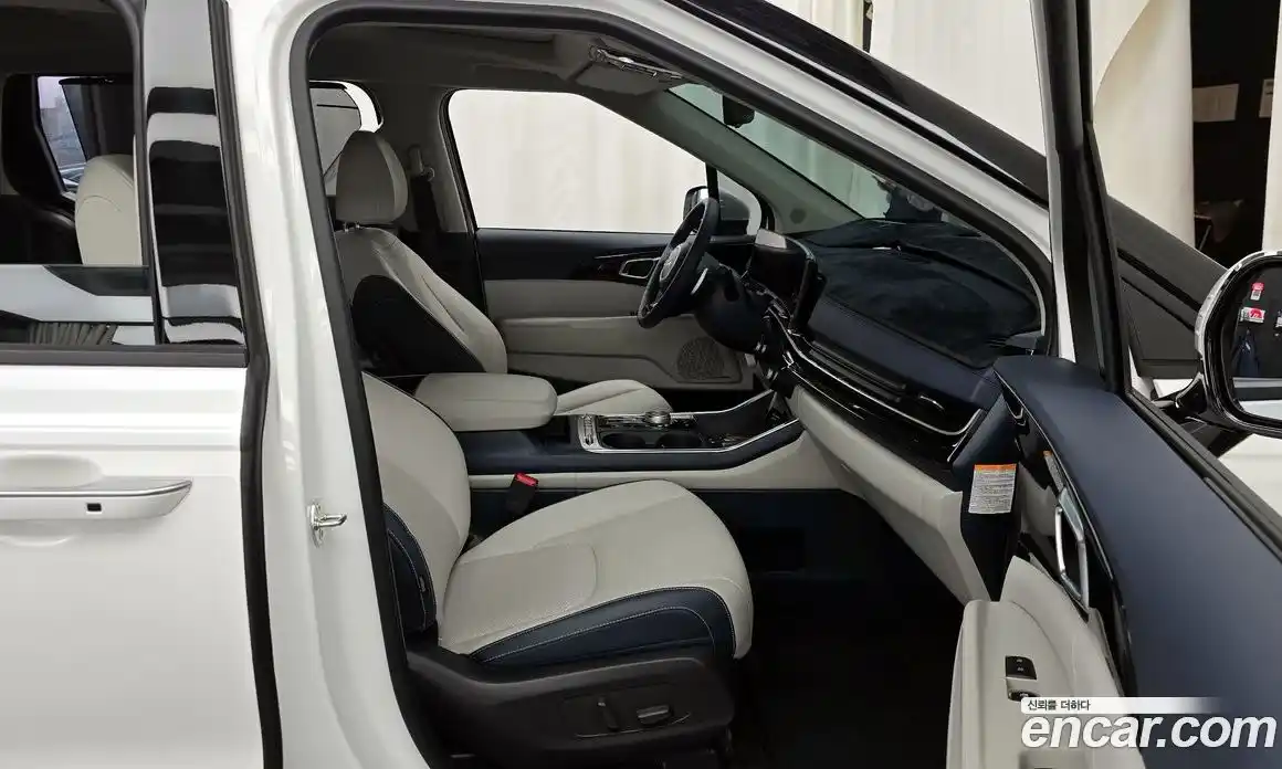 Kia Canival 2024 1.6 Автомат в Москве № 307081, фото 12