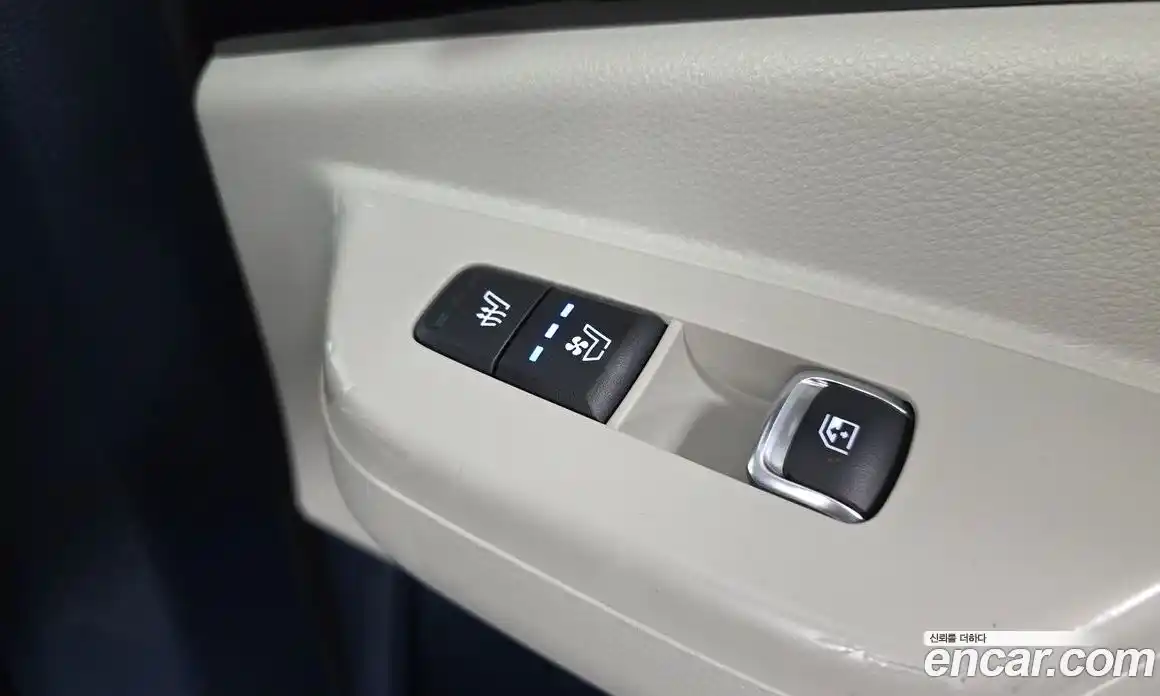 Kia Canival 2024 1.6 Автомат в Москве № 307081, фото 16