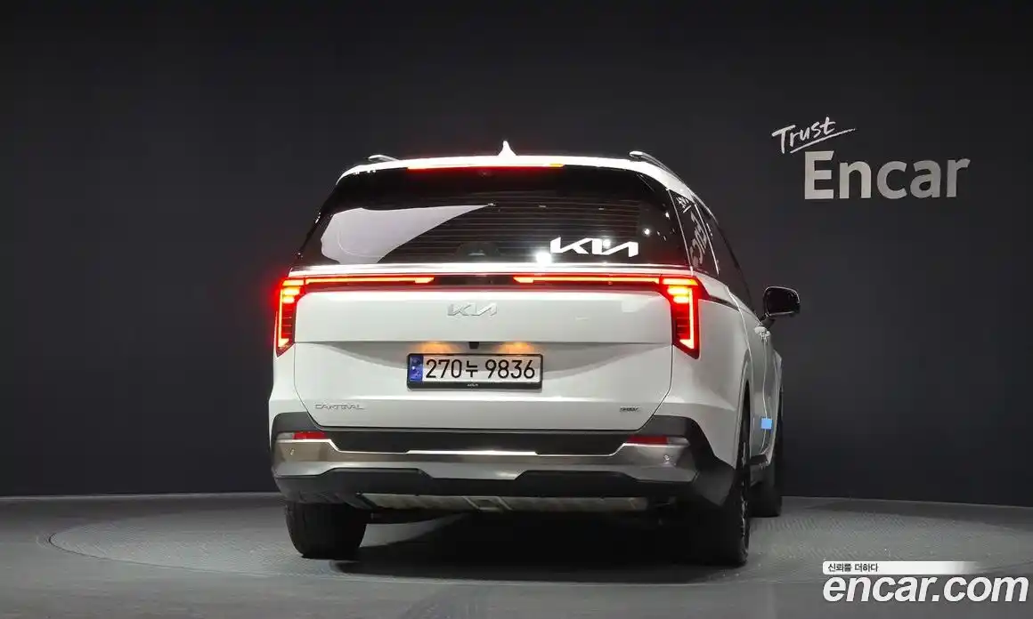 Kia Canival 2024 1.6 Автомат в Москве № 307081, фото 18