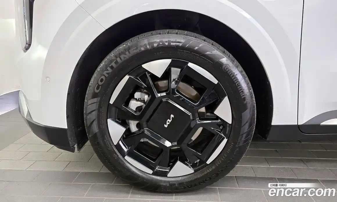 Kia Canival 2024 1.6 Автомат в Москве № 307081, фото 3