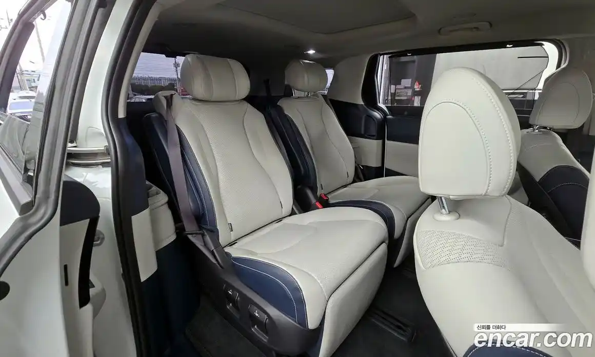 Kia Canival 2024 1.6 Автомат в Москве № 307081, фото 7