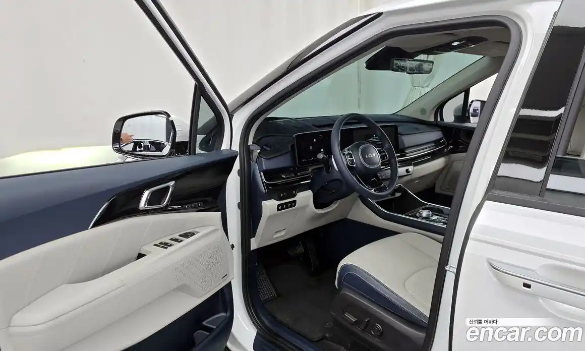 Kia Canival 2024 1.6 Автомат в Москве № 307081, фото 9