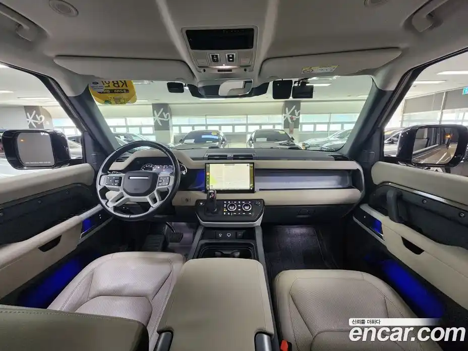 Land Rover Defender 2023 3.0 Автомат в Москве № 316415, фото 16