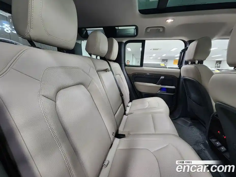 Land Rover Defender 2023 3.0 Автомат в Москве № 316415, фото 17