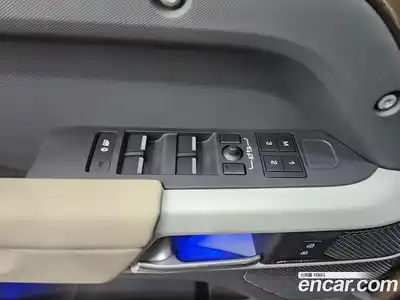 Land Rover Defender 2023 3.0 Автомат в Москве № 316415, миниатюра 4
