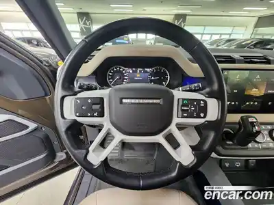 Land Rover Defender 2023 3.0 Автомат в Москве № 316415, миниатюра 5