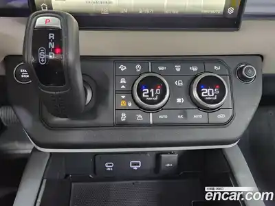 Land Rover Defender 2023 3.0 Автомат в Москве № 316415, миниатюра 8