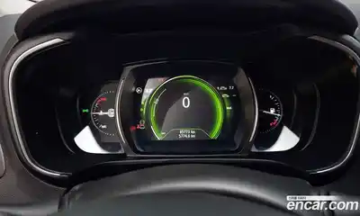 Renault QM6 2023 2.0 Автомат в Москве № 316805, миниатюра 8