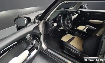 Mini Cooper 2022 1.5 Автомат в Москве № 316893, миниатюра 11