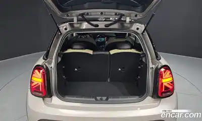 Mini Cooper 2022 1.5 Автомат в Москве № 316893, миниатюра 6