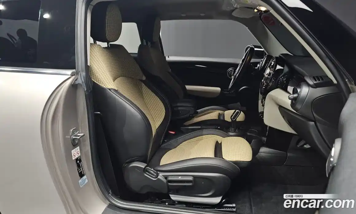 Mini Cooper 2022 1.5 Автомат в Москве № 316893, фото 7