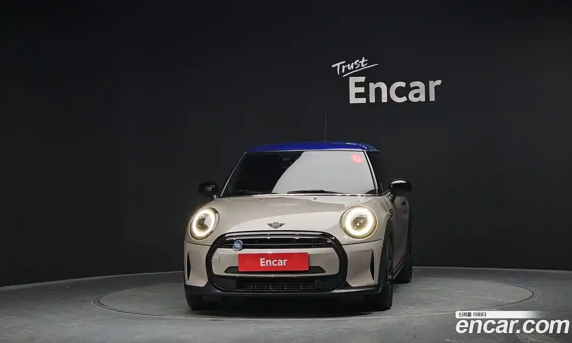 Mini Cooper 2022 1.5 Автомат в Москве № 316893, фото 9