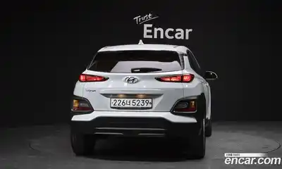 Hyundai Kona 2020 1.6 Автомат в Москве № 320130, миниатюра 12