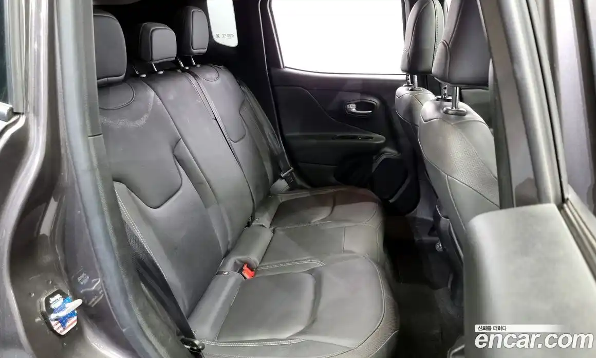 Jeep Renegade 2019 2.4 Автомат в Москве № 323077, фото 12