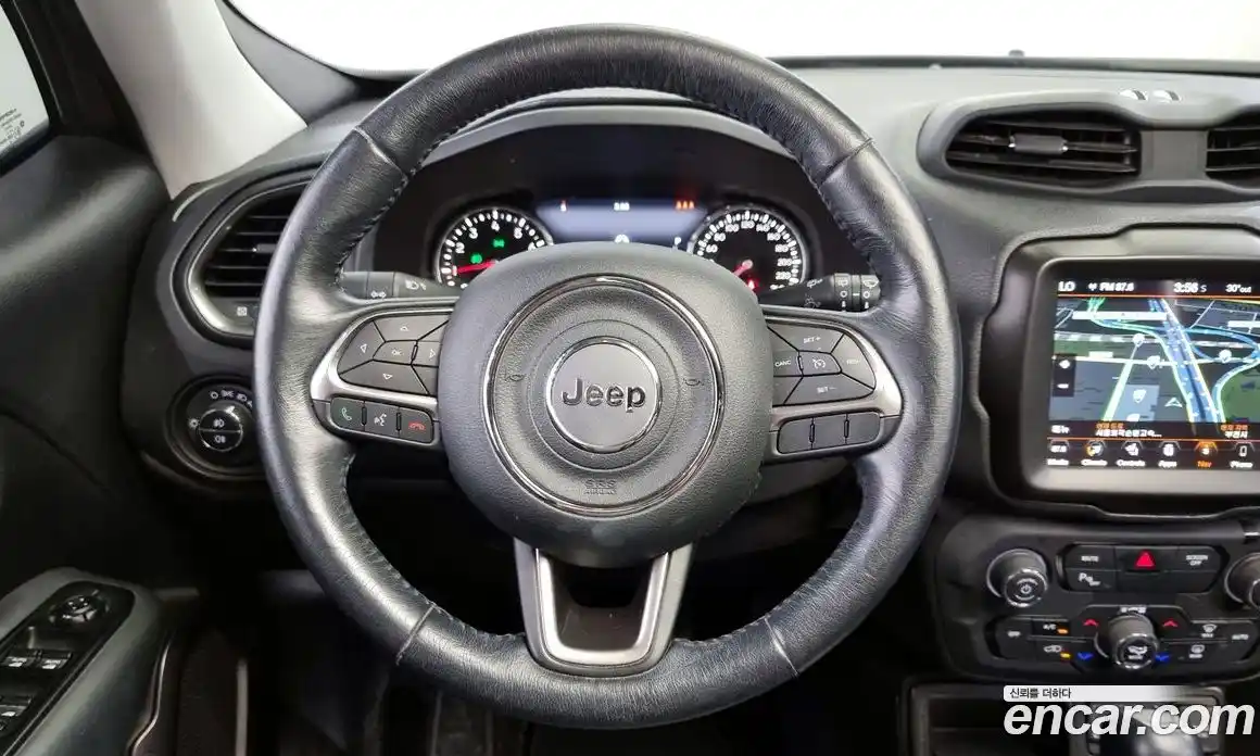 Jeep Renegade 2019 2.4 Автомат в Москве № 323077, фото 13
