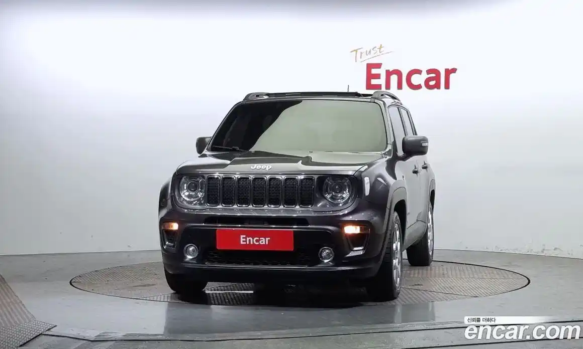 Jeep Renegade 2019 2.4 Автомат в Москве № 323077, фото 3