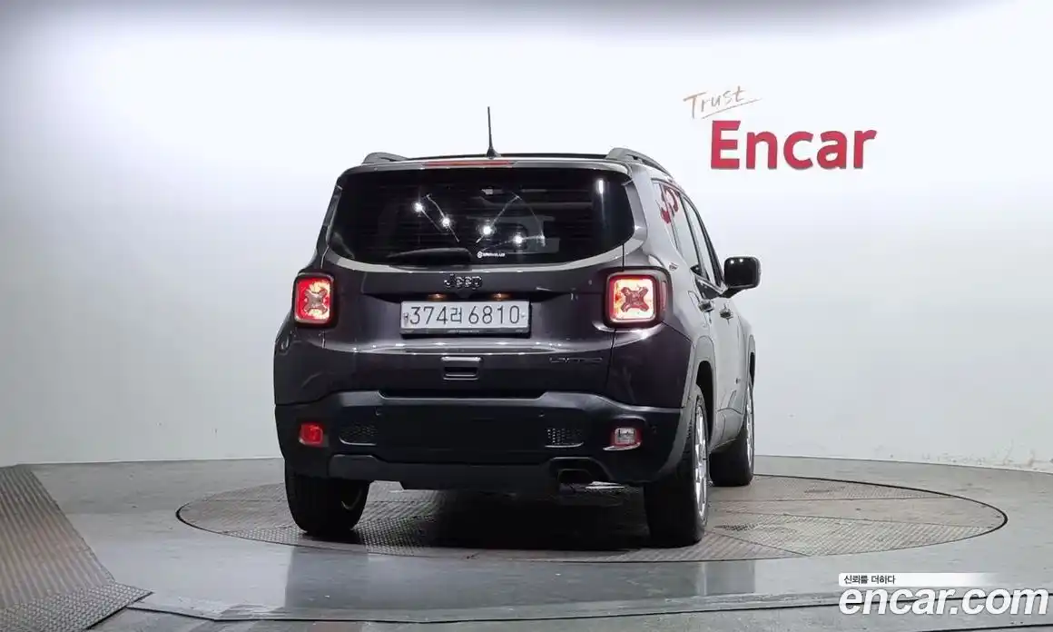 Jeep Renegade 2019 2.4 Автомат в Москве № 323077, фото 4
