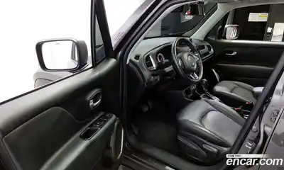 Jeep Renegade 2019 2.4 Автомат в Москве № 323077, миниатюра 10