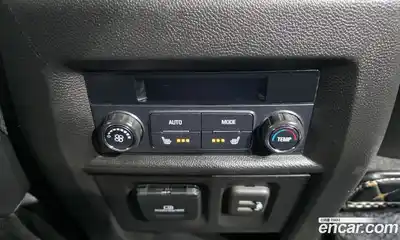 Chevrolet Traverse 2020 3.6 Автомат в Москве № 327030, миниатюра 9