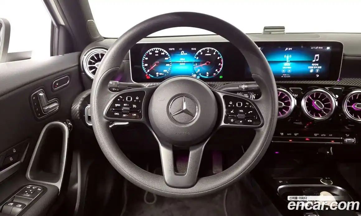 Mercedes-Benz A-Class 2020 2.0 Автомат в Москве № 342345, фото 12